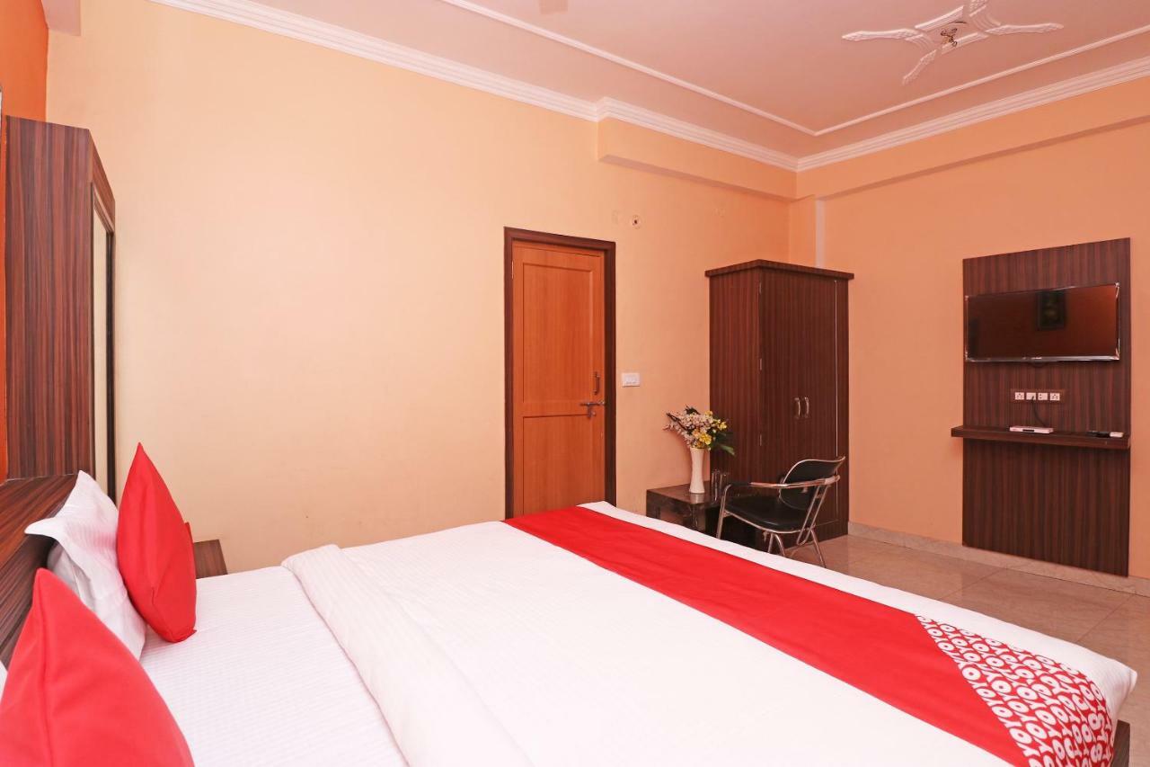 Oyo 26803 Hotel City Inn Faizābād Екстериор снимка